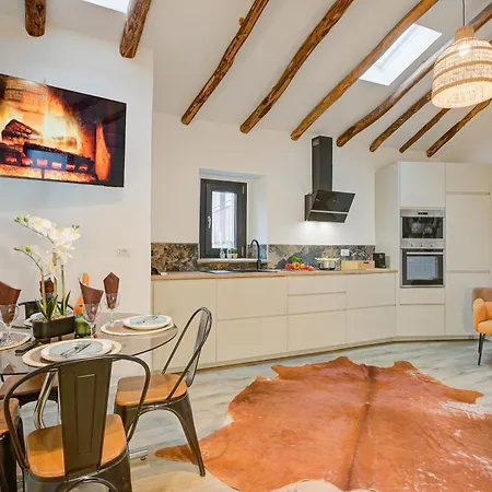 Casa Delle Collinette Di - Happy Apartment