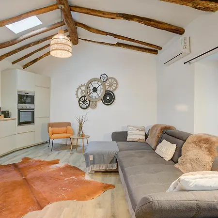 Casa Delle Collinette Di - Happy Apartment